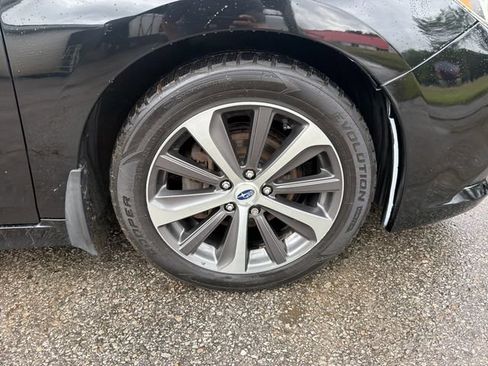 Used 2017 Subaru Legacy 2.5i Limited AWD/4WD image 30