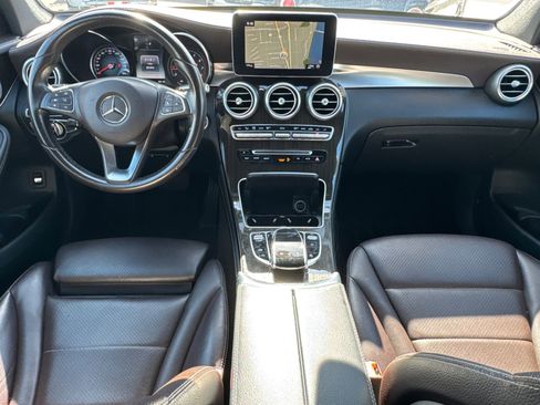Used 2017 Mercedes-Benz GLC 300 w/ Premium 2 Package image 12