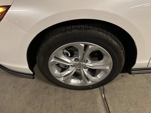 Used 2024 Honda Accord LX image 31