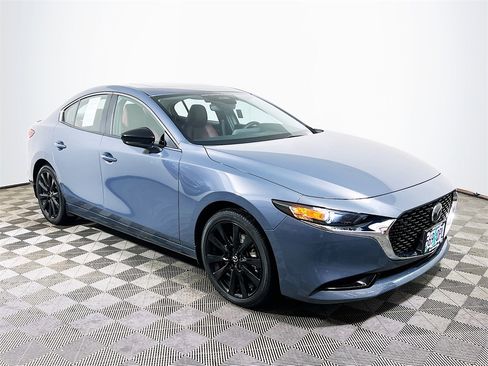 Used 2025 MAZDA MAZDA3 s image 1