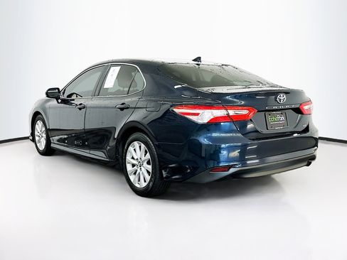 Used 2019 Toyota Camry LE image 5
