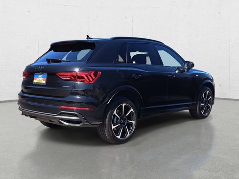 Certified 2025 Audi Q3 2.0T Premium Plus w/ Premium Plus Package image 5