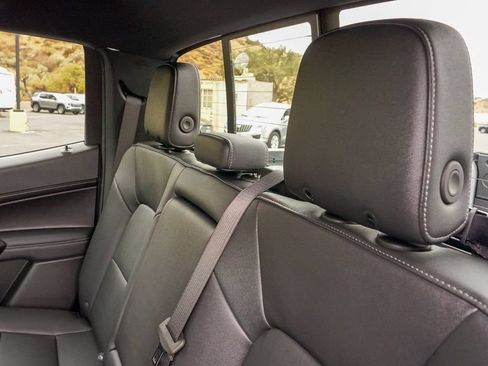 New 2026 GMC Canyon Elevation w/ Convenience Package AWD/4WD image 10