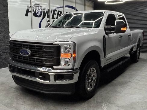 Used 2023 Ford F250 XL w/ XL Driver Assist Package AWD/4WD image 3