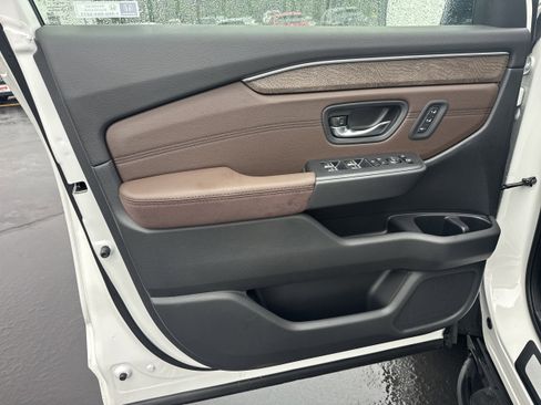 New 2026 Honda Pilot Elite image 6