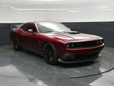 Used 2022 Dodge Challenger R/T Scat Pack w/ Shaker Package RWD image 6