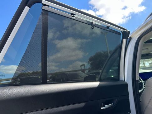 Used 2024 Toyota Grand Highlander XLE image 18