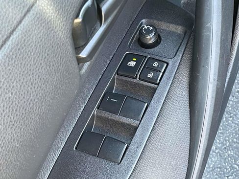 Used 2025 Toyota Corolla LE FWD image 15