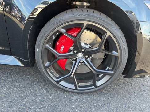 New 2025 Audi RS 6 performance image 7