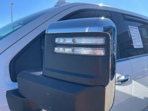 Certified 2022 Chevrolet Silverado 3500 LTZ w/ LTZ Plus Package image 11