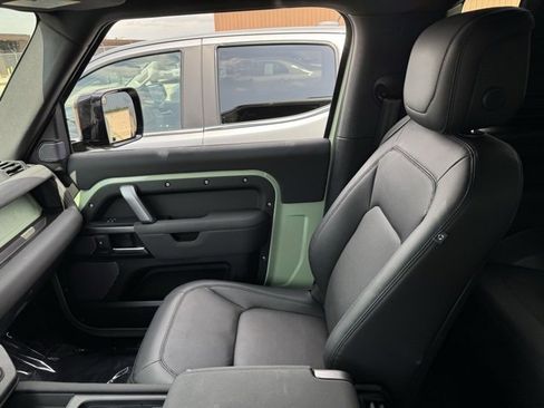 Used 2023 Land Rover Defender 110 75th Limited Edition image 15