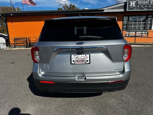 Used 2022 Ford Explorer 4WD image 6