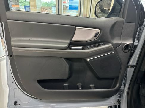 Used 2025 Ford Expedition Active RWD image 25