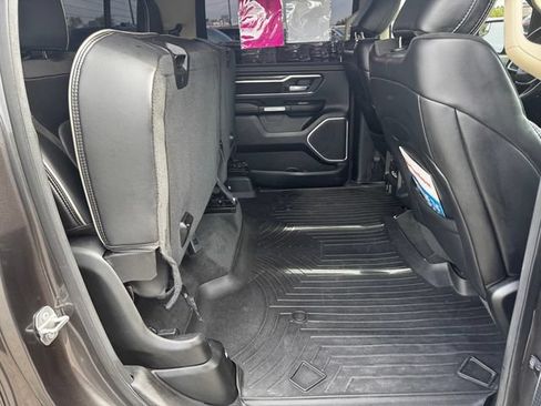 Used 2020 RAM 1500 Laramie AWD/4WD image 16