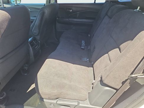 Certified 2019 Honda Pilot EX image 27