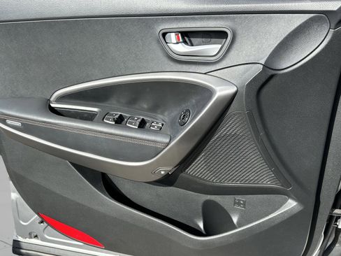 Used 2014 Hyundai Santa Fe Limited image 24