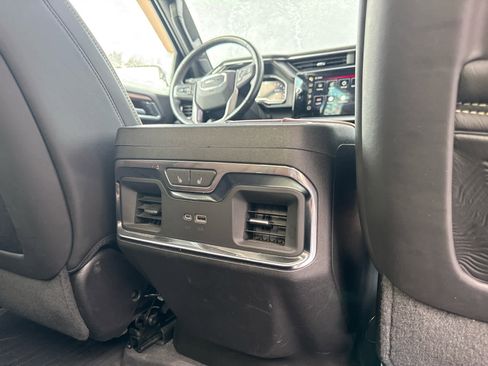 Used 2022 GMC Sierra 1500 Denali Ultimate AWD/4WD image 23
