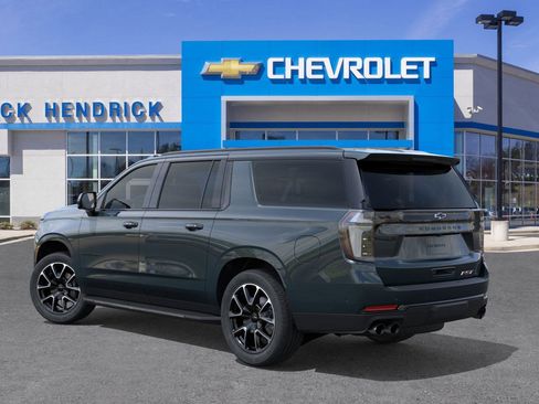 New 2026 Chevrolet Suburban RST image 5