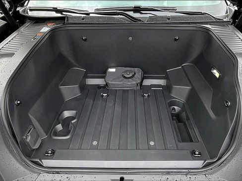 New 2025 GMC Sierra EV Denali image 11