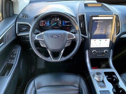 Used 2023 Ford Edge SEL image 5