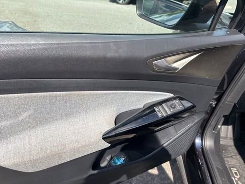 Used 2023 Volkswagen ID.4 Pro RWD image 17