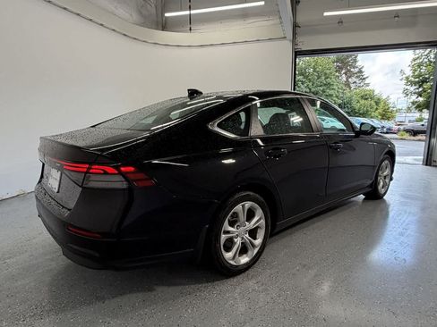 Used 2023 Honda Accord LX image 6