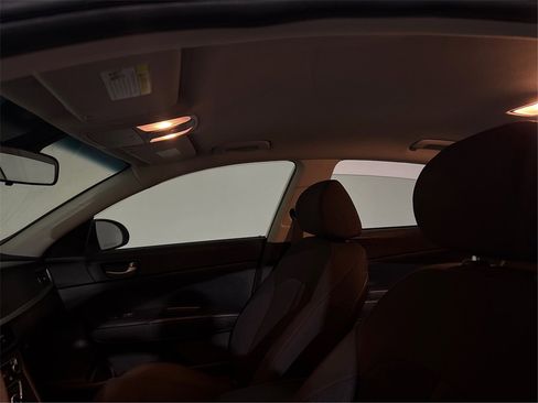 Used 2019 Kia Optima LX image 23