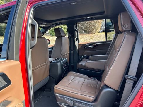 New 2026 Chevrolet Tahoe High Country w/ LPO, Illumination Package image 39