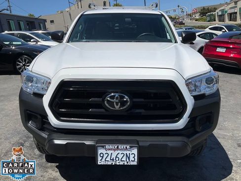 Used 2022 Toyota Tacoma SR RWD image 2