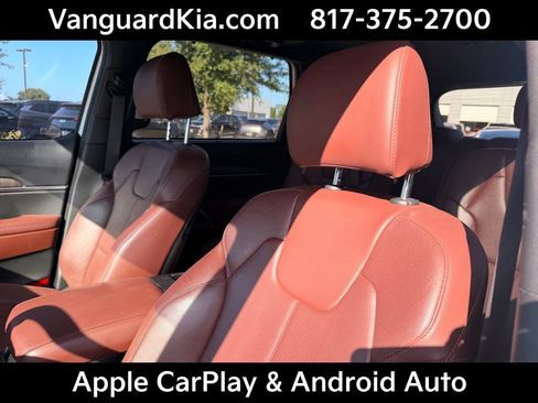 Used 2024 Kia Telluride EX w/ EX Captain's Chair Package FWD image 13