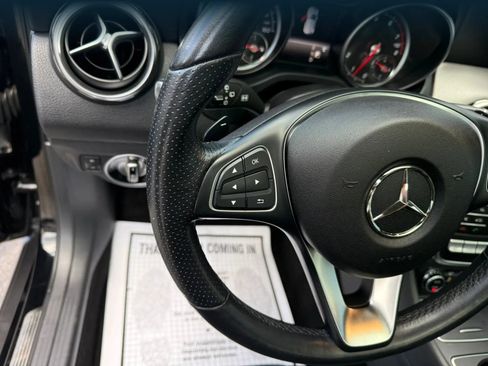 Used 2020 Mercedes-Benz GLA 250 4MATIC image 22