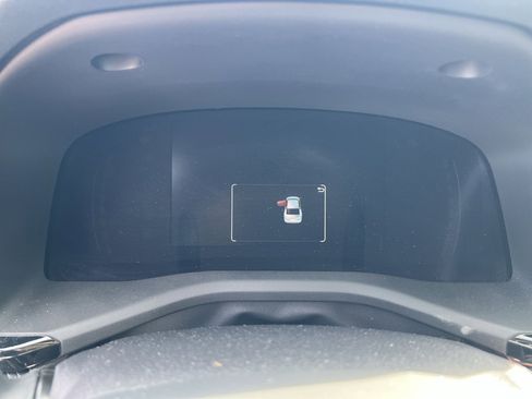 Used 2026 Toyota Camry Hybrid FWD image 15