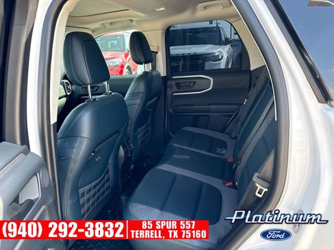 Used 2022 Ford Bronco Sport Outer Banks w/ Tech Package AWD/4WD image 6
