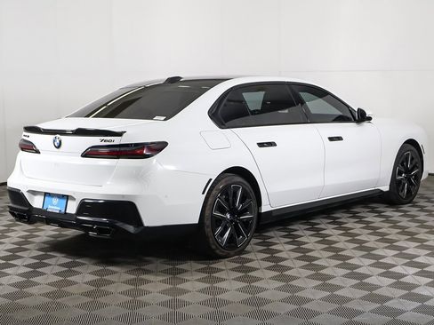 Used 2023 BMW 760i xDrive w/ Parking Assistance Package image 13