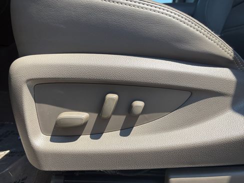 Used 2019 GMC Yukon Denali AWD/4WD image 14
