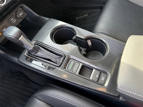 Used 2024 Honda Civic EX-L image 24