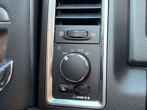 Used 2022 RAM 1500 Classic Warlock w/ Electronics Group AWD/4WD image 16