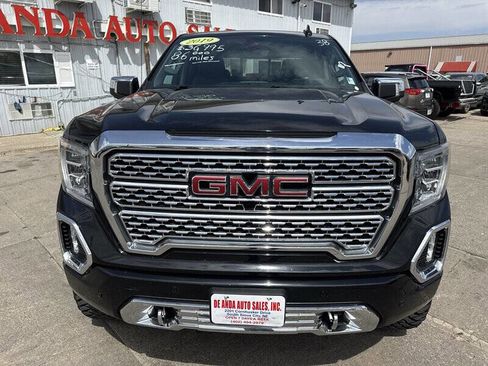 Used 2019 GMC Sierra 1500 Denali w/ Denali Ultimate Package AWD/4WD image 12