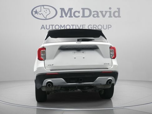 Used 2023 Ford Explorer XLT w/ Equipment Group 202A AWD/4WD image 30