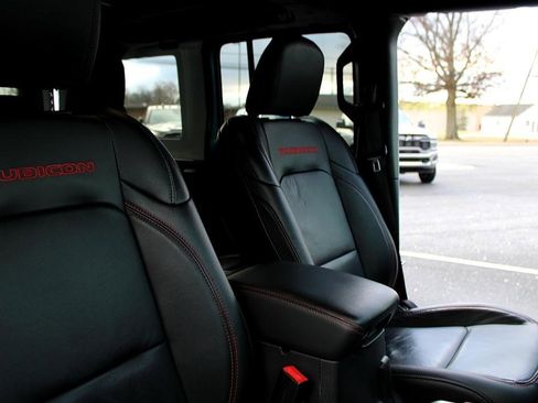 Used 2019 Jeep Wrangler Unlimited Rubicon image 14