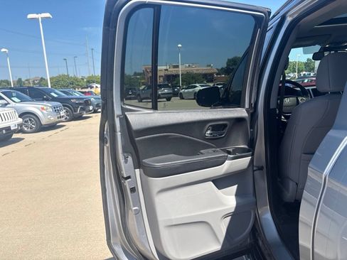 Used 2017 Honda Ridgeline RTL-E image 39