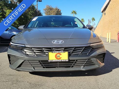Used 2024 Hyundai Elantra SE image 4