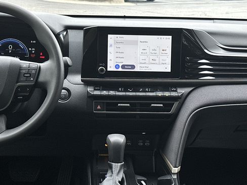 Certified 2025 Toyota Camry LE FWD image 23