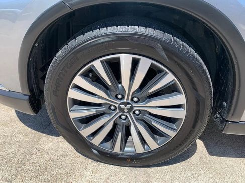 Used 2020 Mitsubishi Outlander SEL AWD/4WD image 23