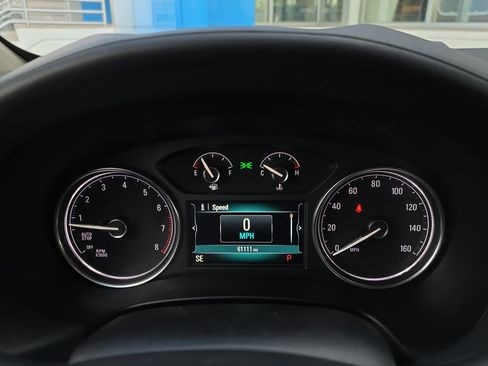 Used 2018 Buick Enclave Essence image 22