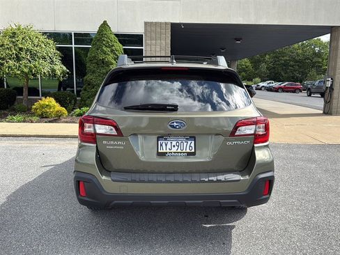 Used 2019 Subaru Outback 2.5i Premium w/ Popular Package #2 AWD/4WD image 6