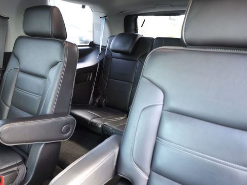 Used 2017 GMC Yukon Denali w/ Enhanced Security Package AWD/4WD image 18