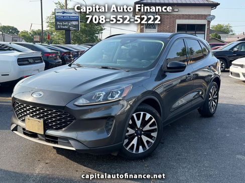 Used 2020 Ford Escape SE Sport FWD image 1