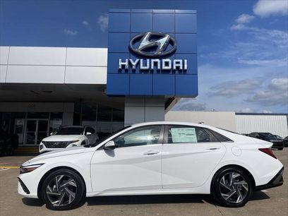 New 2025 Hyundai Elantra Limited