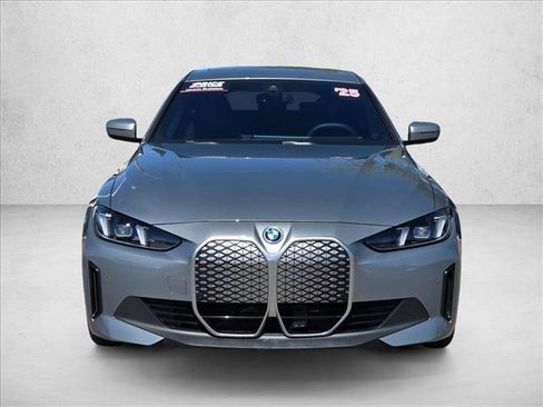 Certified 2025 BMW i4 eDrive40 RWD image 2